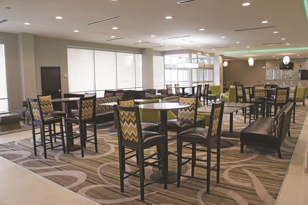 La Quinta By Wyndham Mcallen Convention Center Facilidades foto